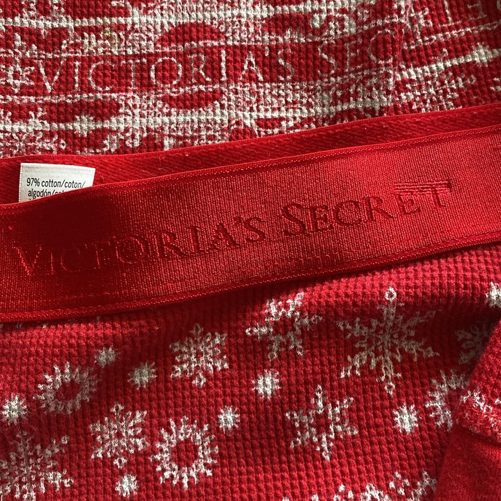 Victoria secret medium Christmas PJ’s - Picture 6 of 6